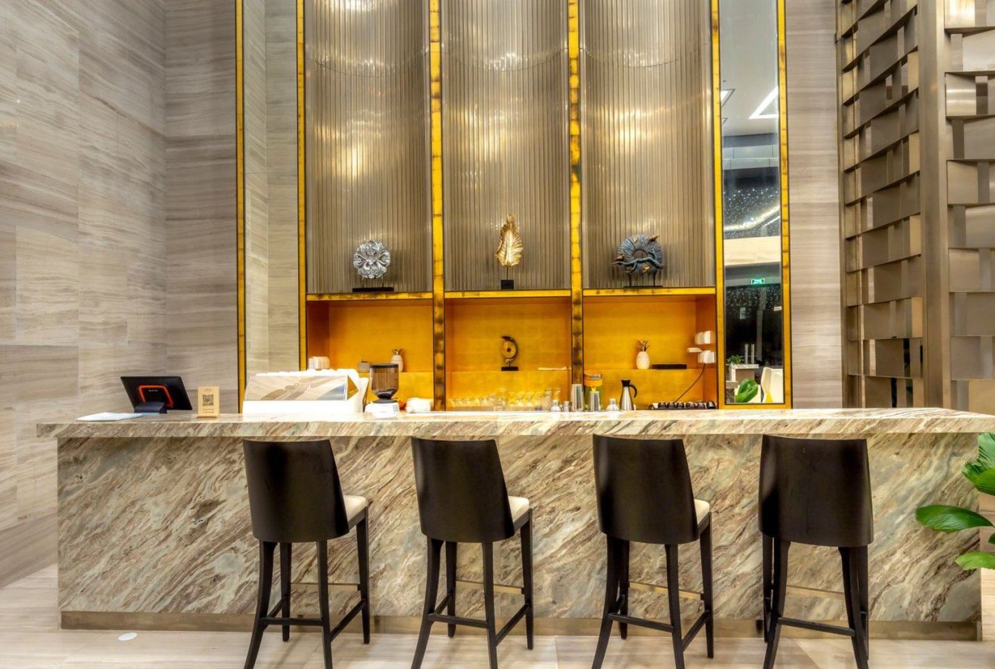 Lounge Bar